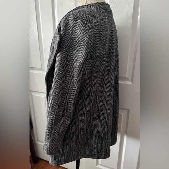 Banana Republic Large Gray Herringbone Coat Jacket - Picture 12 of 16